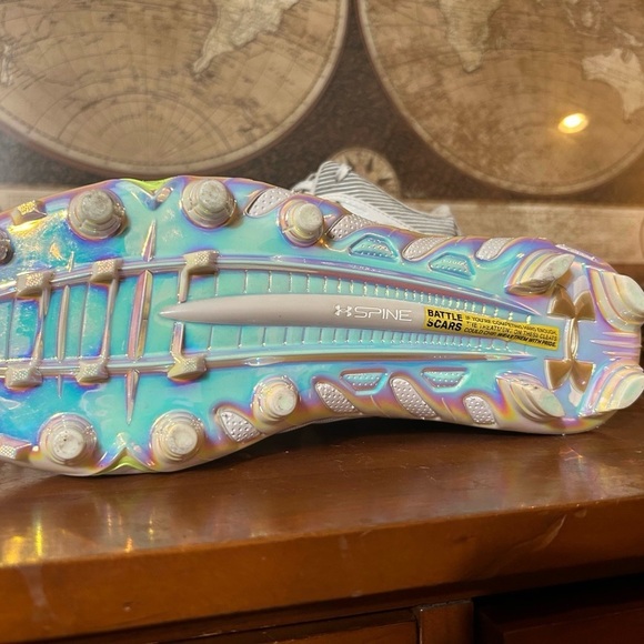 Under Armour • Mens Nitro Mid MC Football Cleats in White - Picture 4 of 5